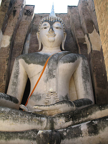 Phra Achana dans la chapelle Wat Si Chum dans le parc national historique de Sukhothai, province de Sukhothai.